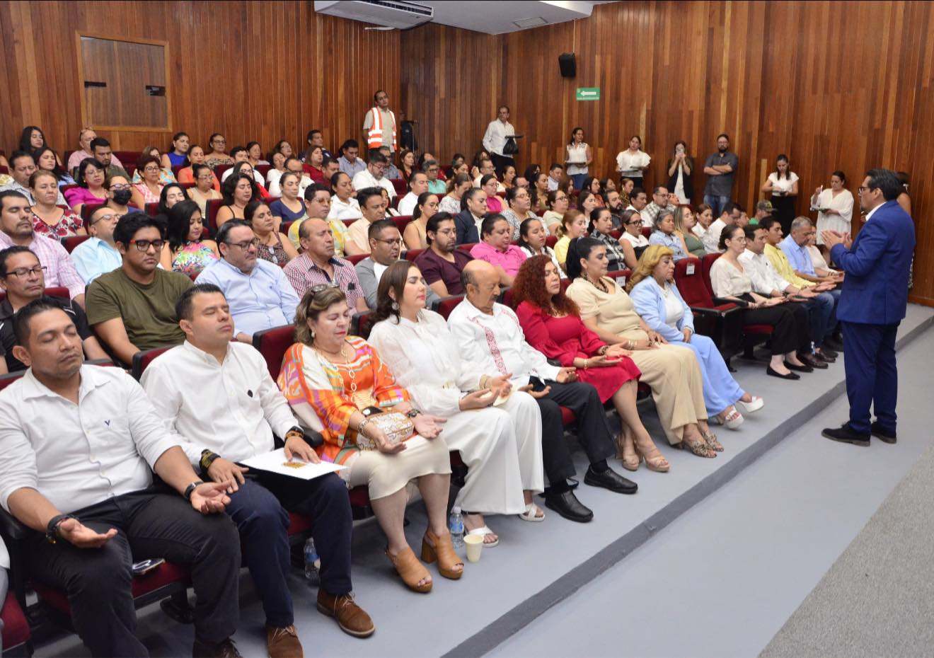 MANEJO DEL ESTRÉS Y SALUD MENTAL EN LA ADMINISTRACIÓN PÚBLICA