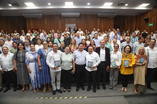 SE PRESENTA EL LIBRO “LA PAZ COMO DERECHO HUMANO” EN EL PODER JUDICIAL