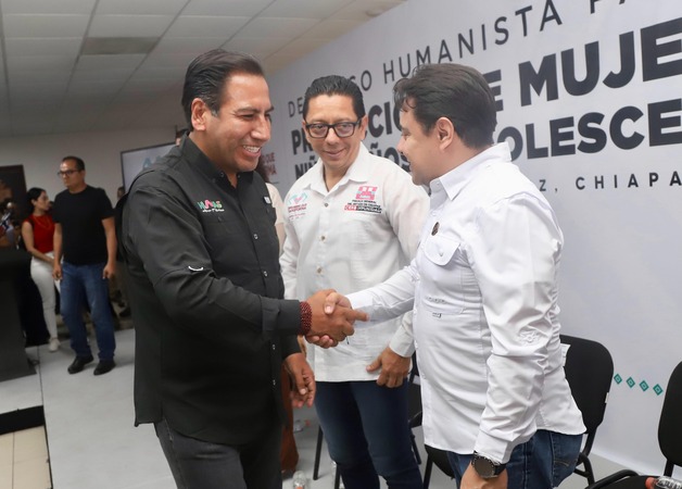 ASISTE JUAN CARLOS MORENO GUILLÉN A LA PRESENTACIÓN DE DECÁLOGO EN FAVOR DE MUJERES, NIÑAS, NIÑOS Y ADOLESCENTES