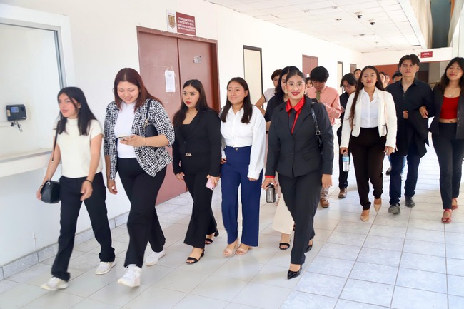 PODER JUDICIAL ABRE SUS PUERTAS Y  FORTALECE LA FO...
