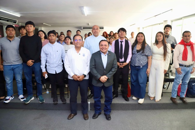JUAN CARLOS MORENO GUILLÉN IMPULSA DIÁLOGO CON EST...